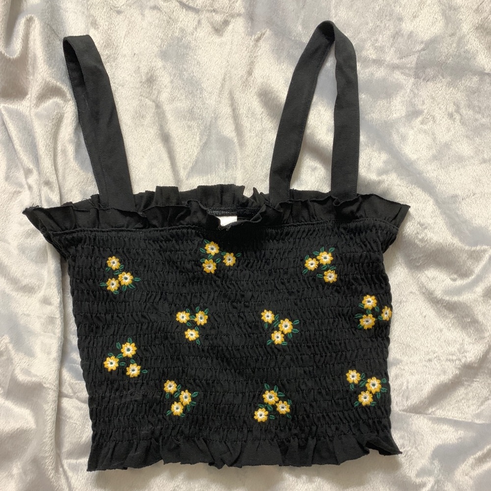 Adorable H&M  floral print tank top!!